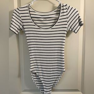 American Eagle soft&sexy ribbed bodysuit